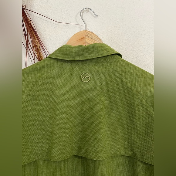 Magellan Outdoors Loose Fit Green Long Sleeve Button Down Size Large - Picture 6 of 8